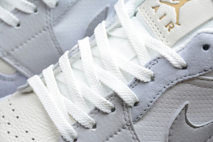 Jordan 1 Low Paris - Image 8