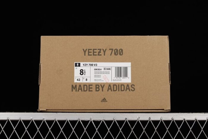 Adidas Yeezy 700 V3 Fade Carbon - Image 11