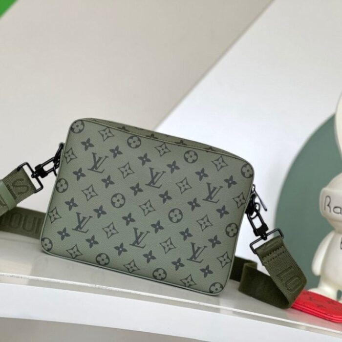 Louis Vuitton Trio Messenger LV042 - Image 12