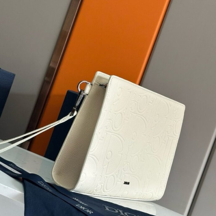 Christian Dior Triangle Pouch Gravity DO070 - Image 13