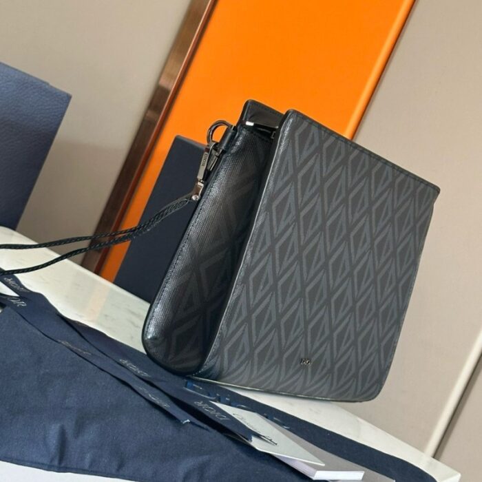 Christian Dior Triangle Pouch Gravity DO070 - Image 30