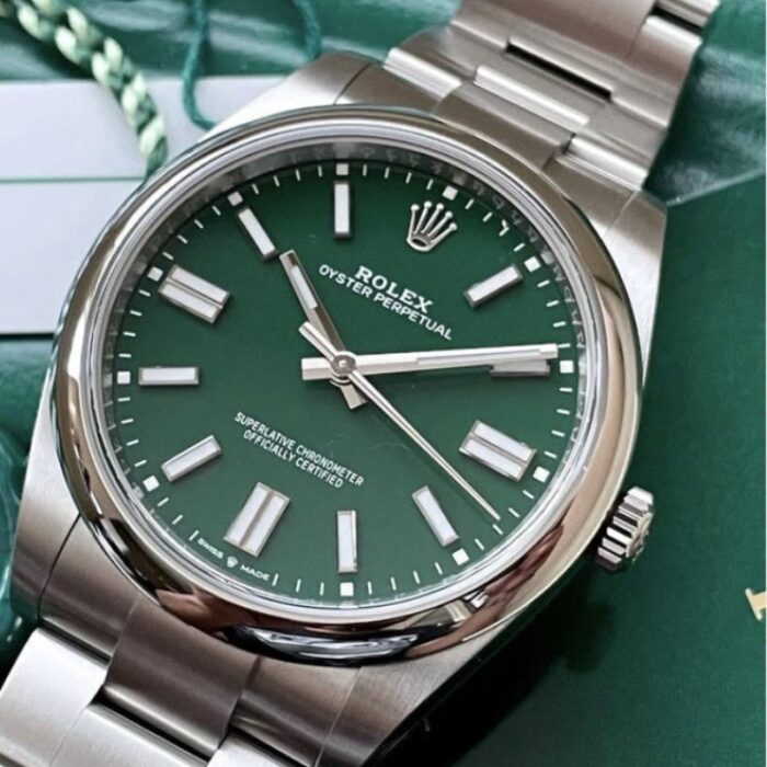 Rolex Oyster Perpetual RLX062 - Image 4