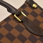 Shoulder Bag Louis Vuitton OnTheGo MM LV067 - Image 7