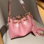 Louis Vuitton Bundle Tote Bag LV261