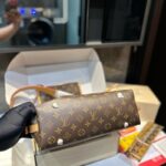 Louis Vuitton CarryAll MM Monogram Bag LV266 - Image 4
